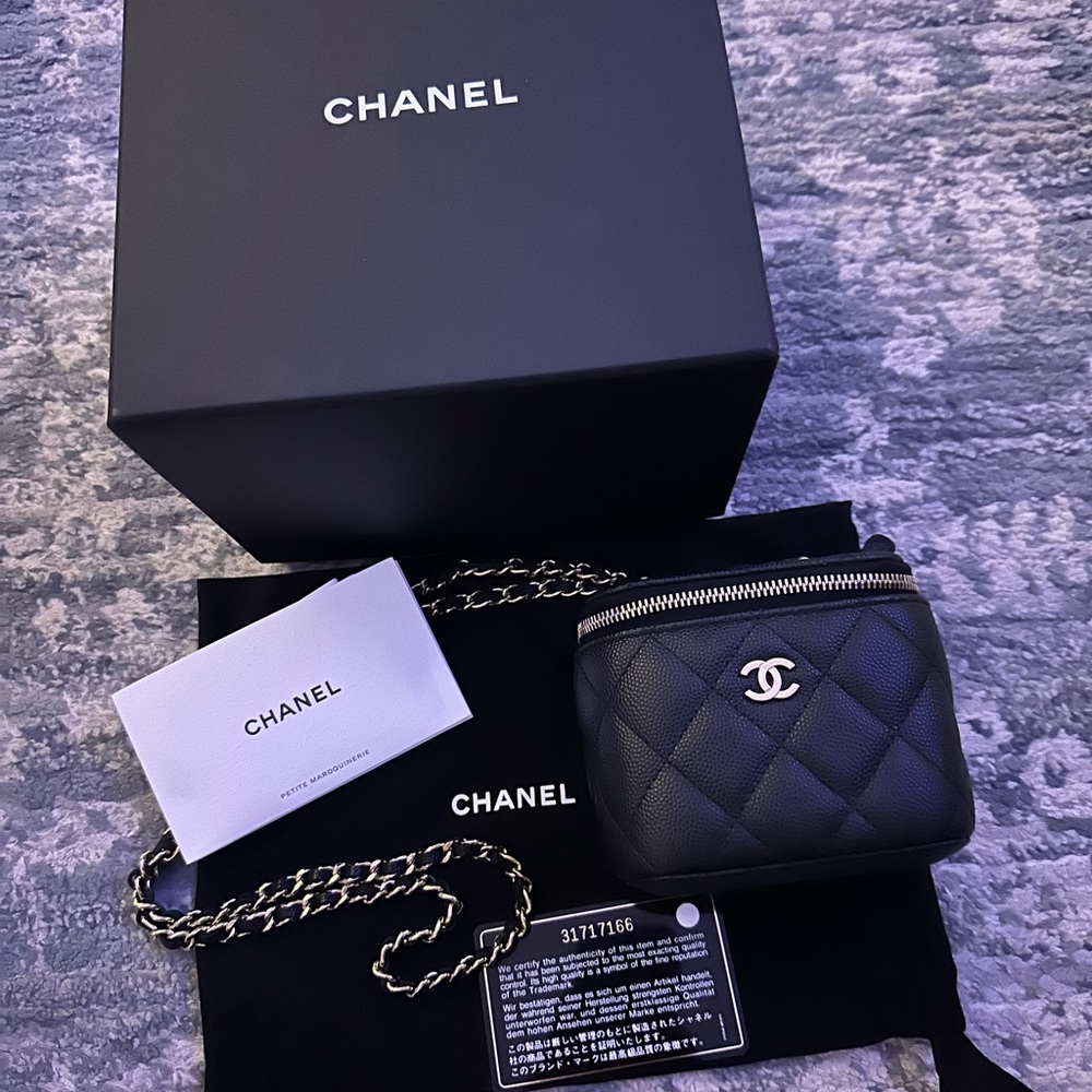 Chanel vanity